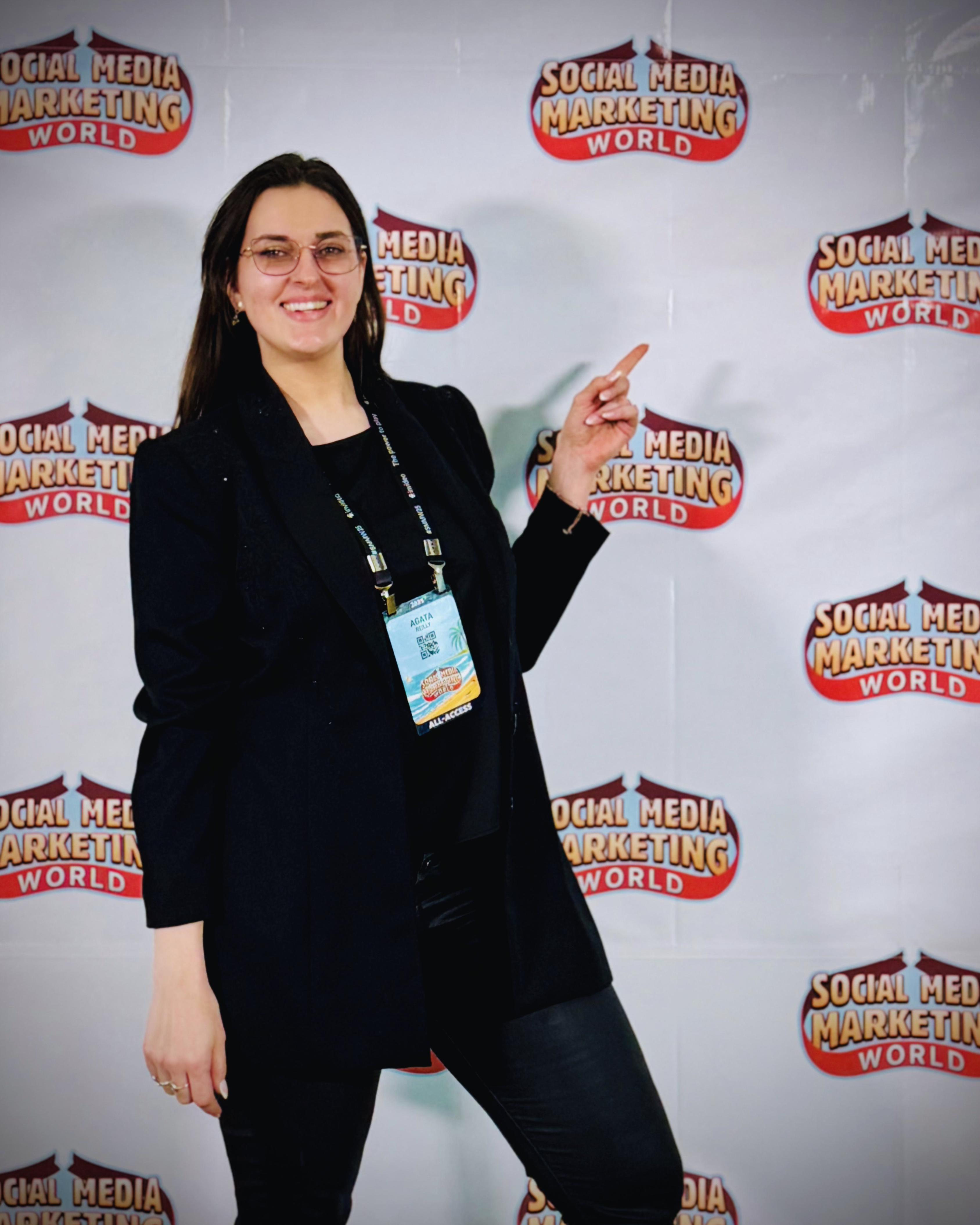 I went to Social Media Marketing World 2025 — for you.